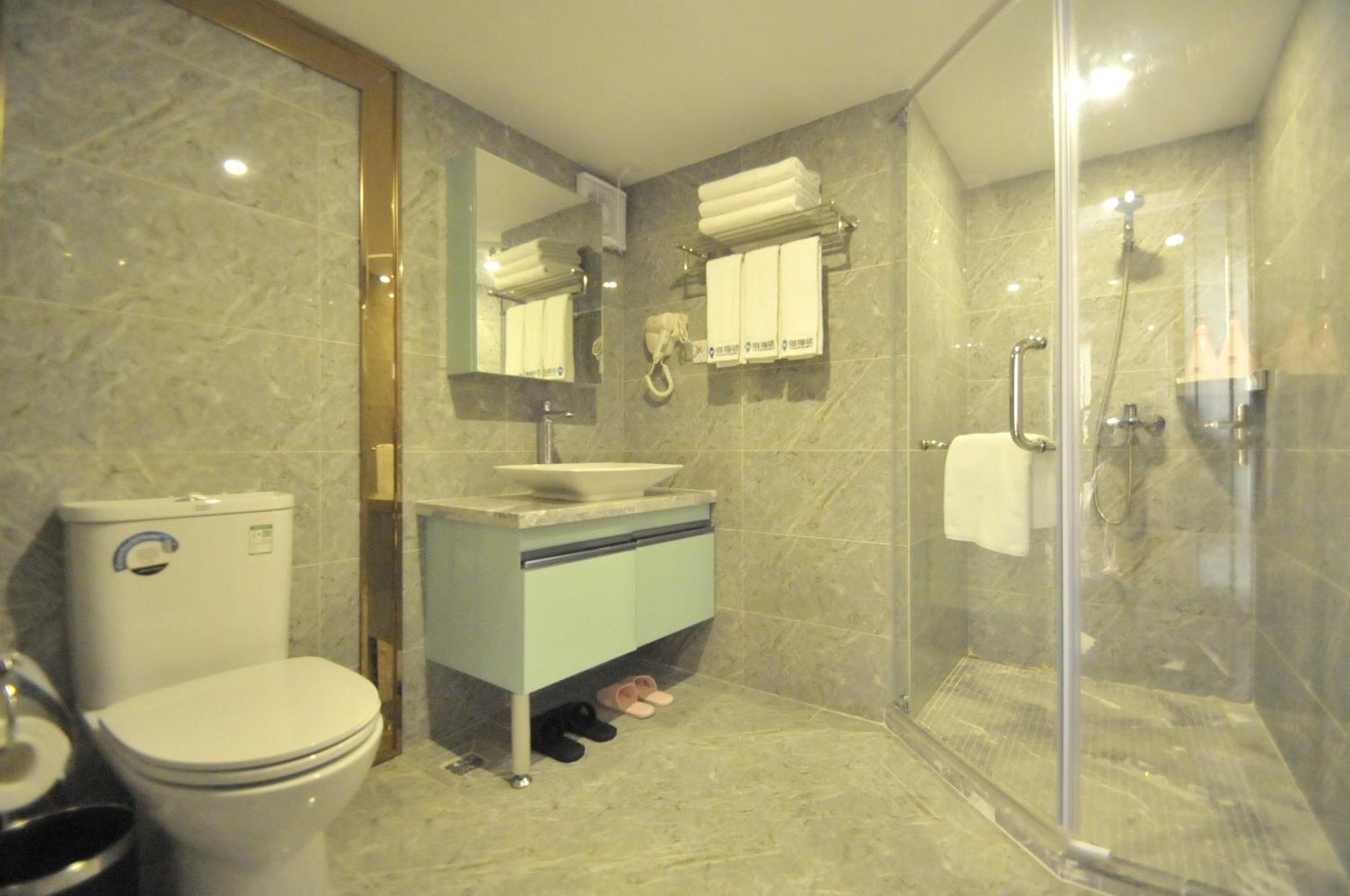 Waifiden Duplex Hotel Apartment Zhongyong Jinyu Branch-Free Shuttle Bus During The Canton Fair Exteriör bild