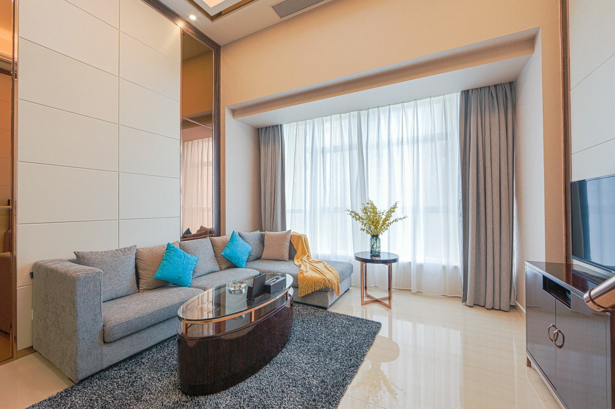 Waifiden Duplex Hotel Apartment Zhongyong Jinyu Branch-Free Shuttle Bus During The Canton Fair Exteriör bild